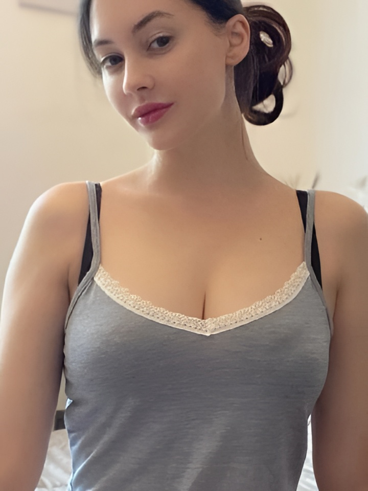 Эсмеральда привлекальеная девушка из Борисоглебска цена от 4000 руб