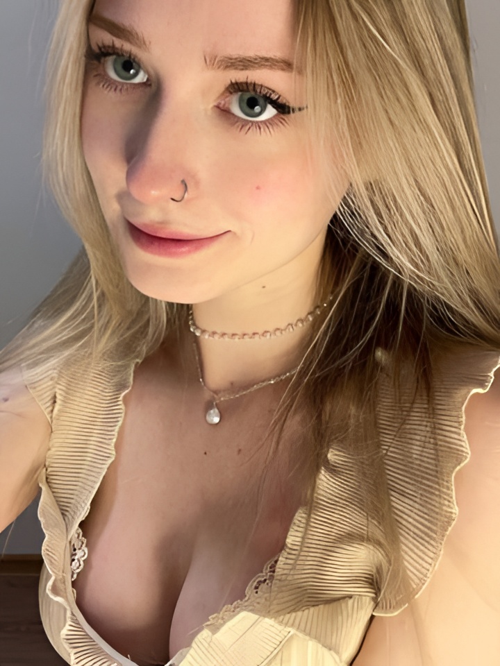 Галина привлекальеная девушка из Борисоглебска цена от 10000 руб