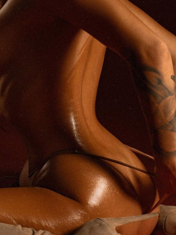 Каролина привлекательная девушка из Борисоглебска цена от 4000 руб